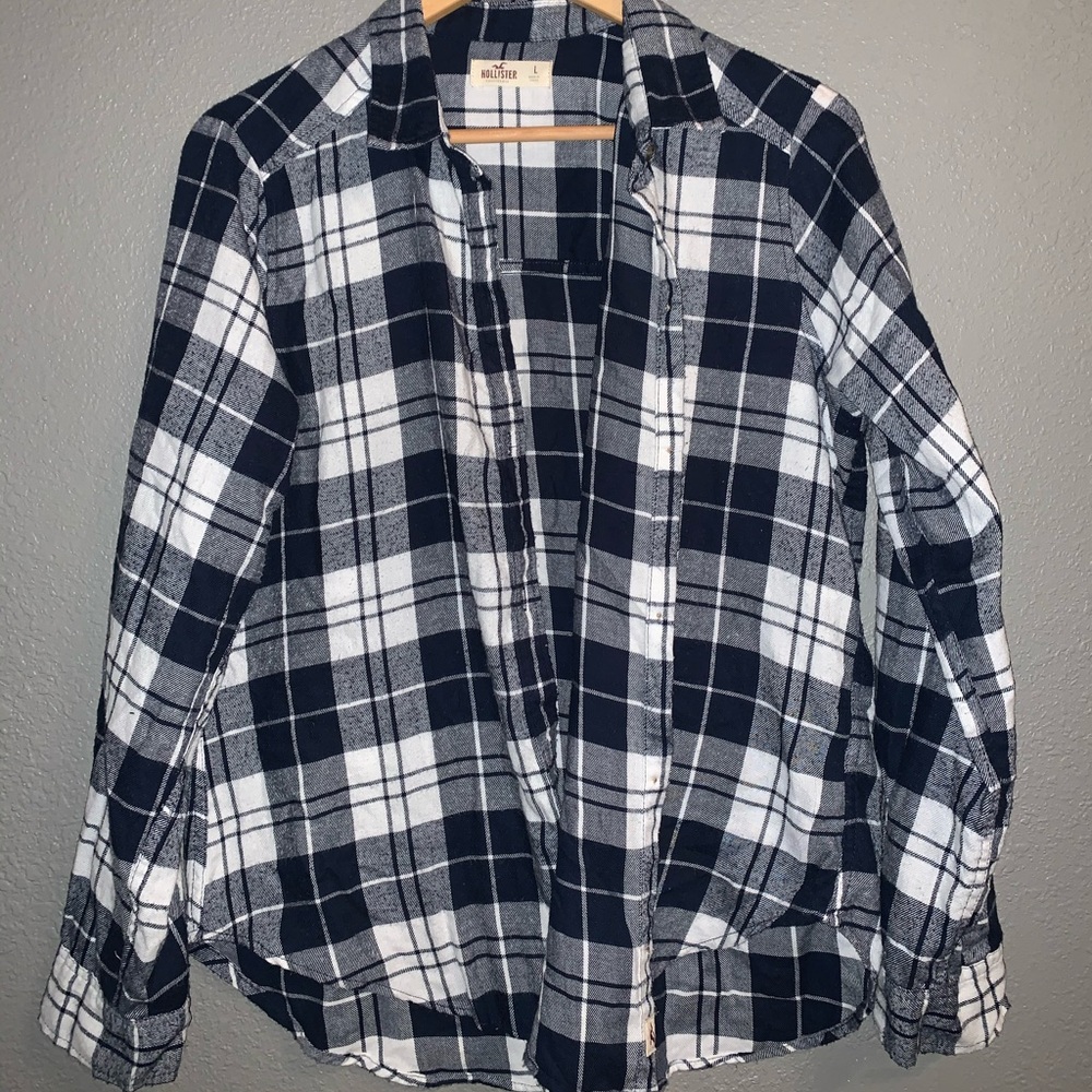 Black and White Hollister Flannel !